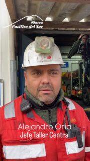 Los puentes gruas son indispensables en el trabajo de mantencion en taller. Permiten mover piezas de gran peso y tamaño para mantener la maquinaria que trabaja en la faena minera