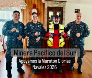 Nuestro encargado de puerto, en Puerto Chacabuco, Eduardo Morales, hizo entrega a la #armadadechile, Gobernación Marítima de Aysén, de 300 medallas, para los participantes de la Maratón Glorias Navales 2026.

Como compañía estamos comprometidos con el fomento al deporte, con nuestras tradiciones patrias y con nuestros habitantes.

Inscríbete, participa, gana !!